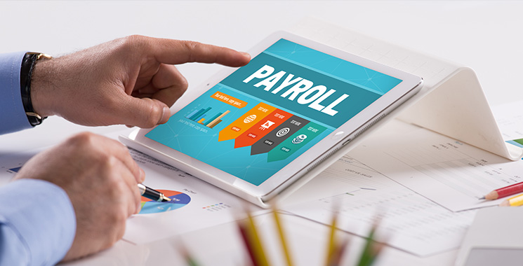 7 benefits of outsourcing payroll