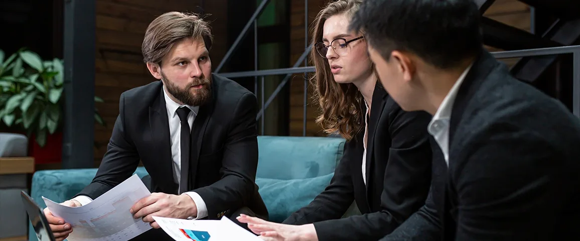 How UK Accounting Firms Ensure Compliance in Outsourcing Contracts