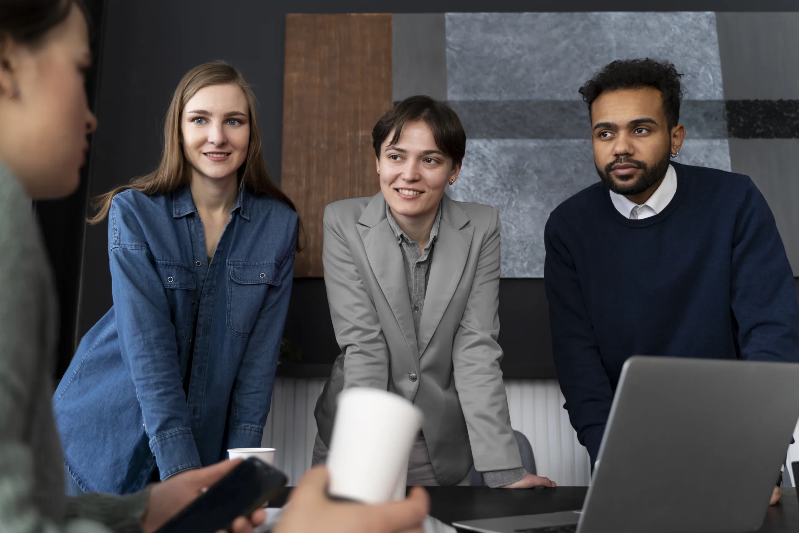 Culture and Language Barriers in US Outsourced Accounting: FAQ Guide | Image by Freepik