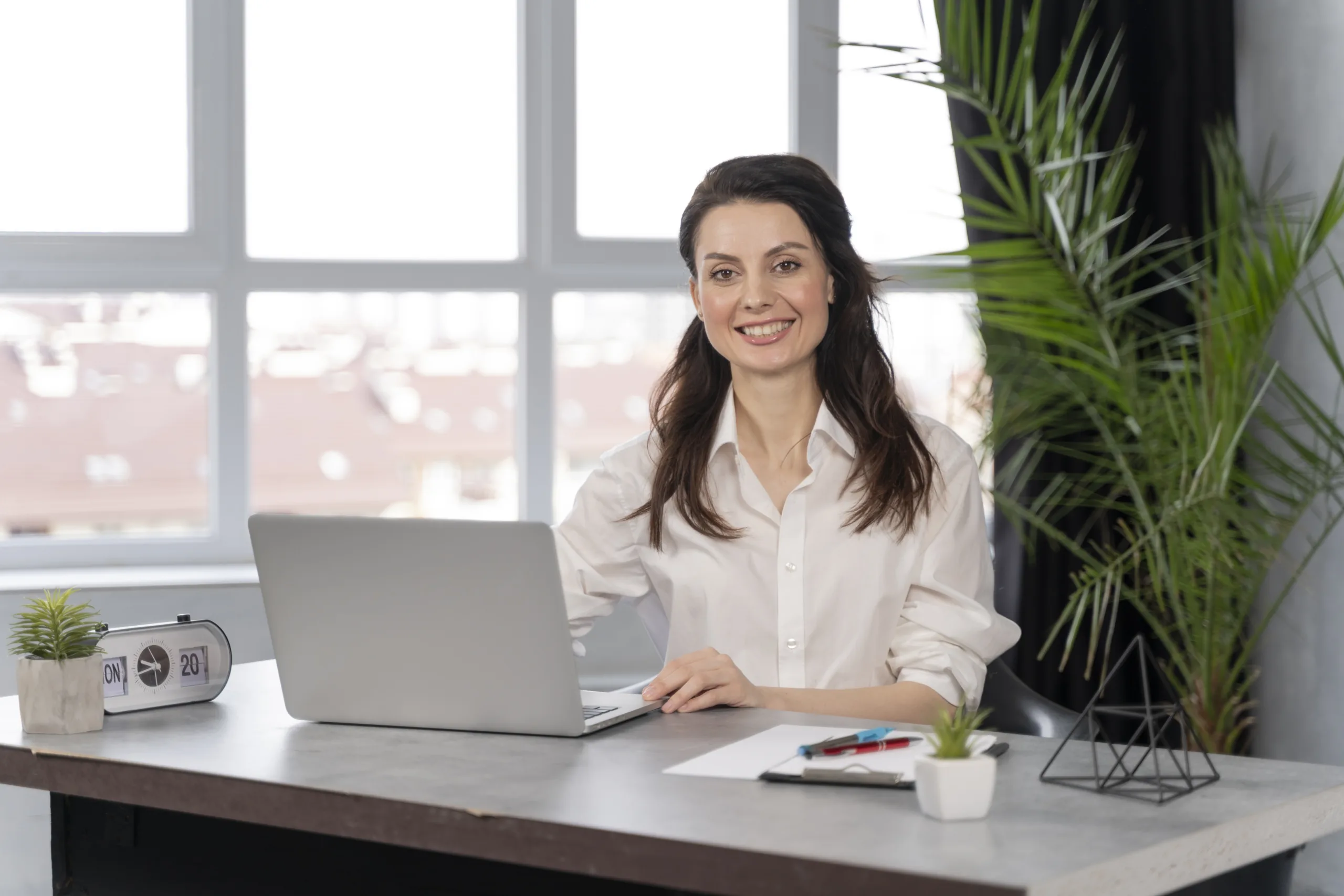 Outsourced Accounting FAQs | Image by Freepik