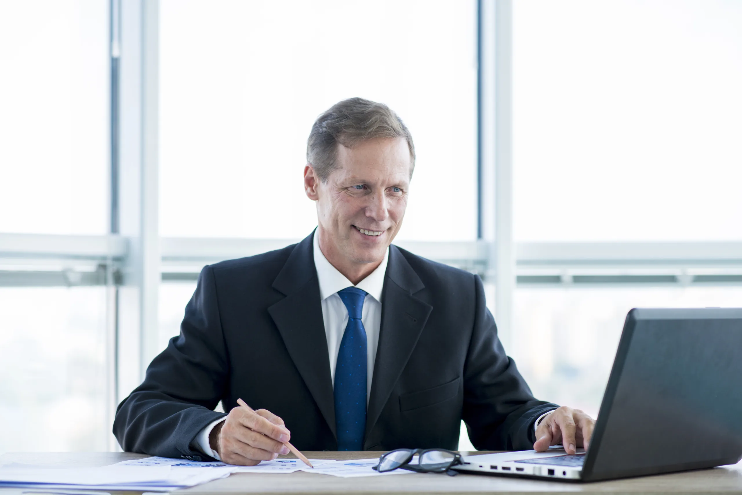 Best Outsourced Accounting Services | Image By Freepik