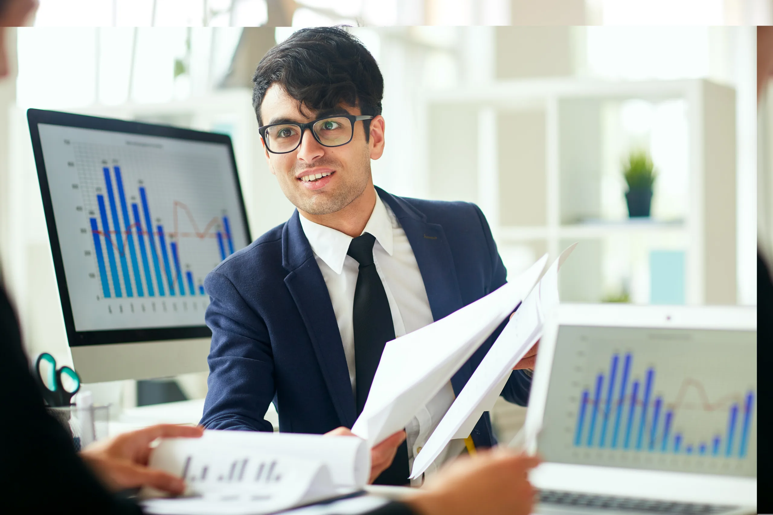 Outsourcing Accounting KPIs | Image by Freepik